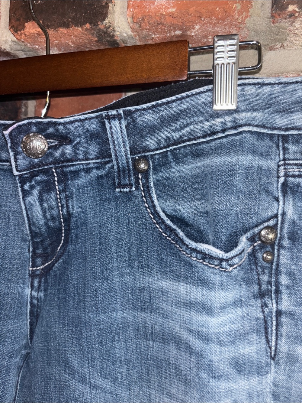 Y2K REROCK Light Blue Embroidered Back-Pocket White Stitching Flare Jeans Sz 8L - Picture 6 of 11
